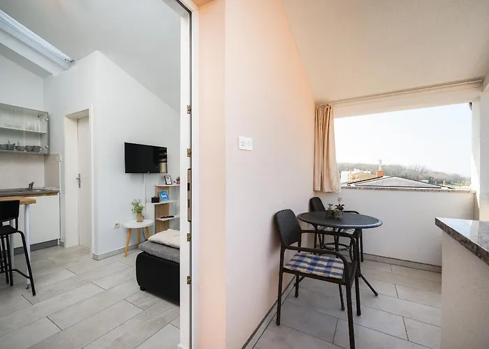 Charming Apartments Rose 1&2 With Pool