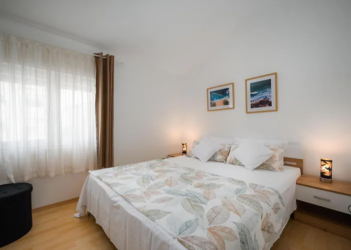Charming Apartments Rose 1&2 With Pool