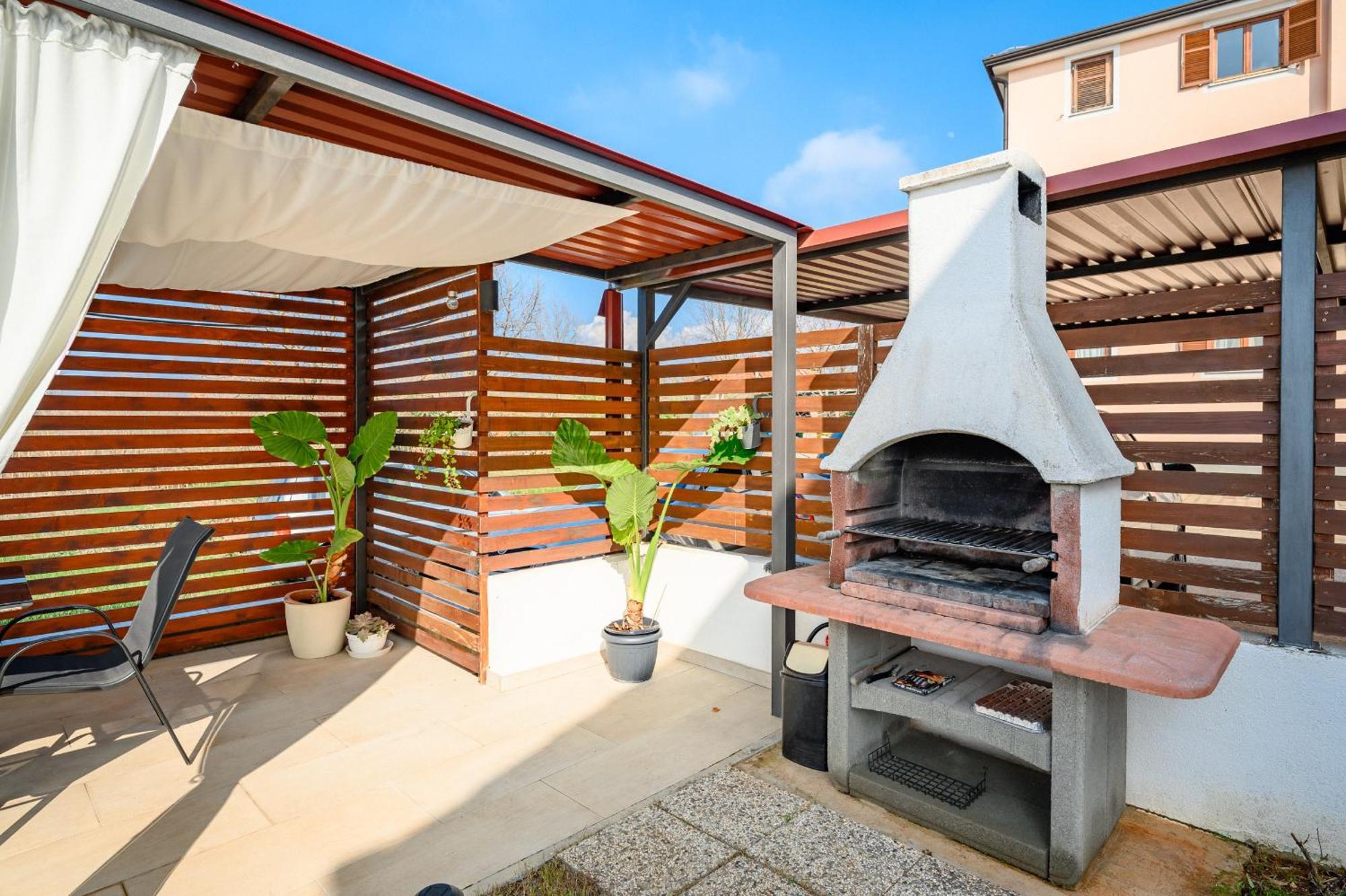 Charming Rose 1&2 With Pool Apartament Poreč