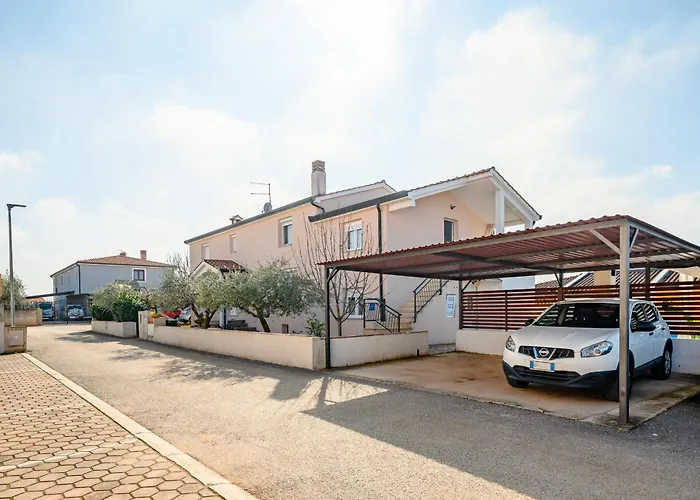 Charming Apartments Rose 1&2 With Pool